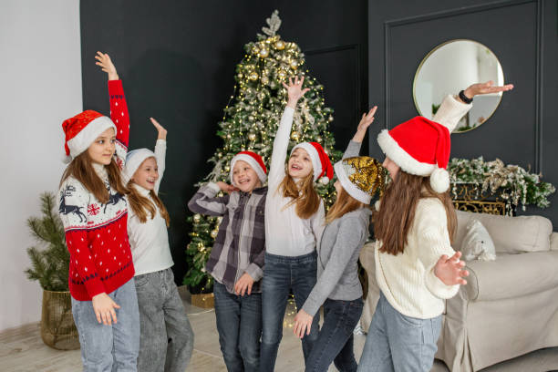 How Single Parents Can Afford a Magical Christmas Party at Home?